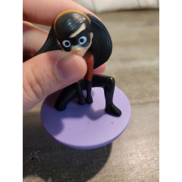 2018 invisible girl McDonalds Incredible Disney Pixar toy figure - Picture 2 of 5